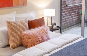 dekorační polštáře oživí každý obývací pokoj i ložnici