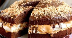 vynikající “snickers” dort s arašídami a čokoládou – každý si jej zamiluje!