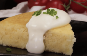 recept na jedinečný krupicový dort, připravený na pánvi