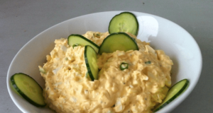 Jednoduchá vajíčková pomazánka, kterou zabodujete u každé návštěvy! jednoduchá vajíčková pomazánka, kterou zabodujete u každé návštěvy!