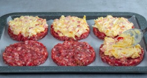 Velmi oblíbené masové placky – chutné a rychlé Velmi oblíbené masové placky - chutné a rychlé