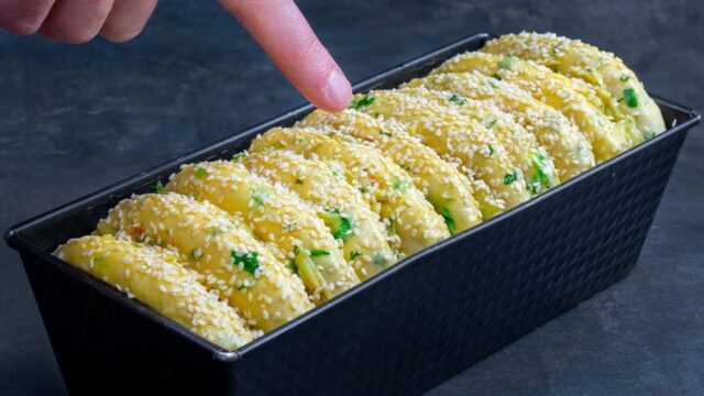 recept na originální domácí chléb s mozzarellou a bylinkami recept na originální domácí chléb s mozzarellou a bylinkami