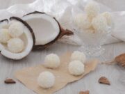 Kokosové kuličky ze tří ingrediencí - Jednoduché cukroví bez pečení