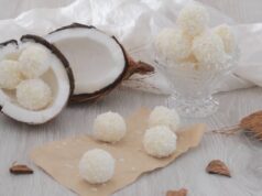 Kokosové kuličky ze tří ingrediencí - Jednoduché cukroví bez pečení