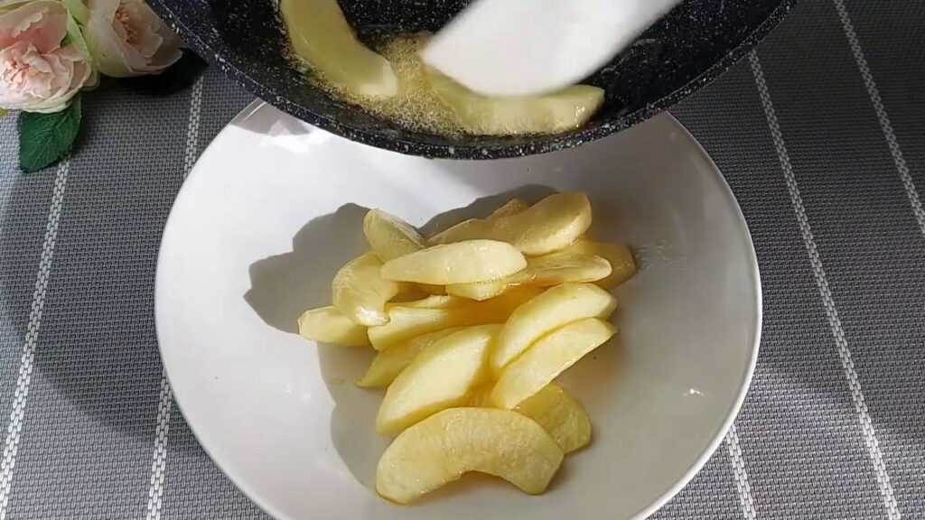 Lahodné sušenky s jablečnou náplní