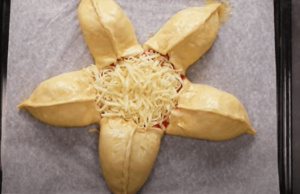 super tip na slané pohoštění – vyzkoušejte tuto sýrovou hvězdu!