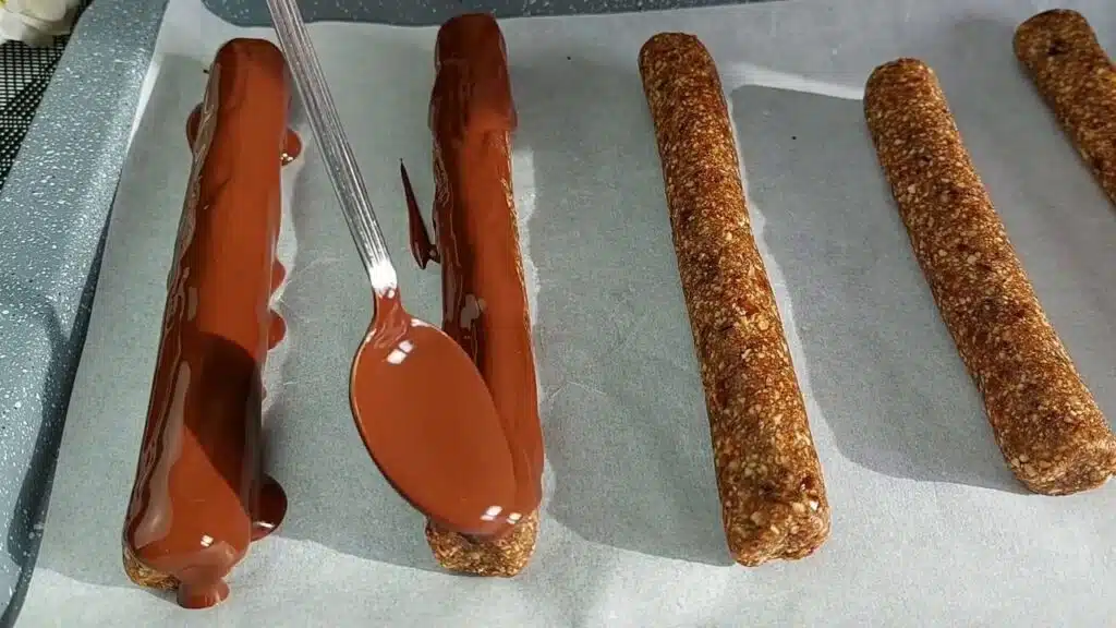 chutné čokoládové sušenky ze 3 ingrediencí Chutné čokoládové sušenky ze 3 ingrediencí