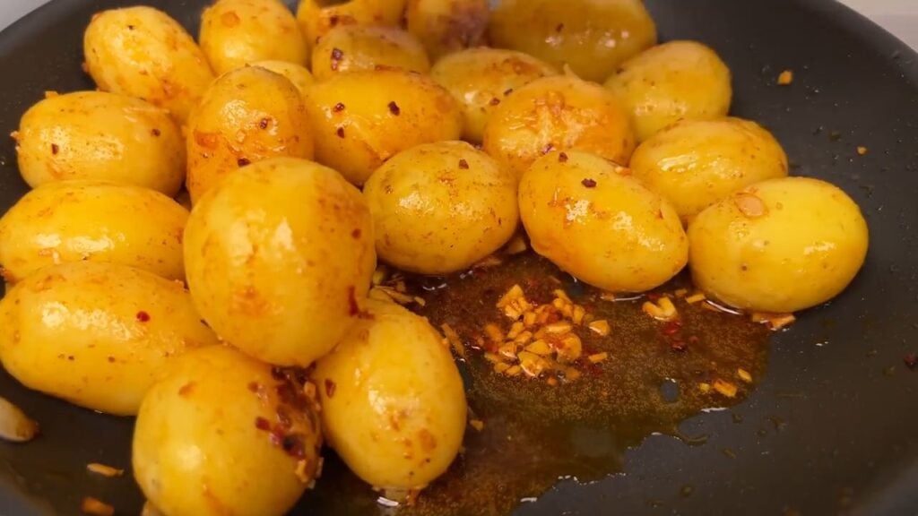 Smažené brambory se zeleninou – výborná příloha k masu