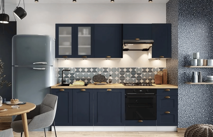 malá kuchyně v panelovém domě – 4 atraktivní nápady na uspořádání