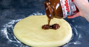 nutellový dezert z kynutého těsta – chutná skvěle!