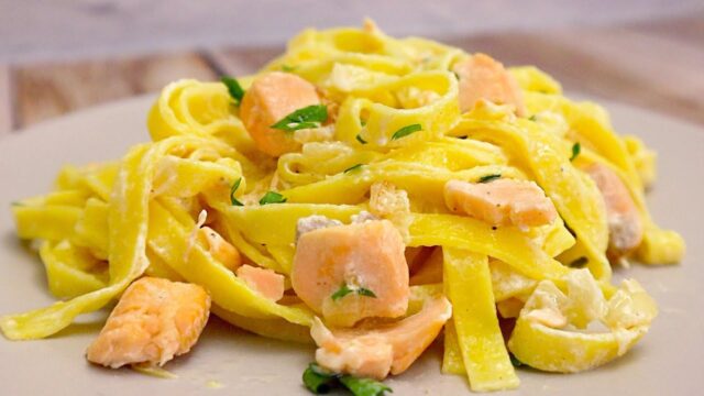 Vynikající těstoviny s lososem