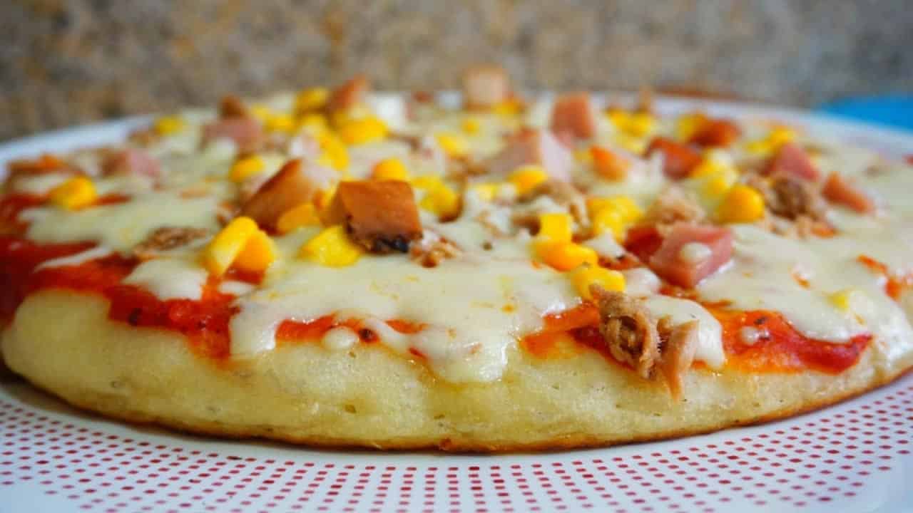 Rychlá a jednoduchá domácí pizza hotová za pár minut