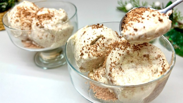 Vynikající lahodná a báječná domácí zmrzlina z pouhých 3 ingrediencí, které má každý doma! Vynikající lahodná a báječná domácí zmrzlina z pouhých 3 ingrediencí, které má každý doma!