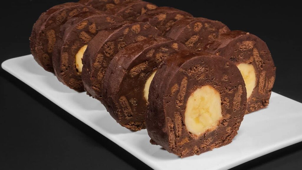 Banánovo-čokoládová roláda, která se rozplývá v ústech - příprava za 5 minut, bez pečení!