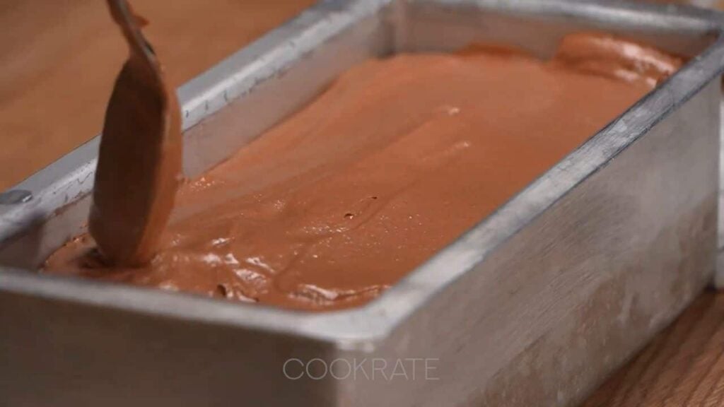 Tento recept zná jen málokdo – lahodný nepečený dezert ze sušenek, mascarpone a čokolády!