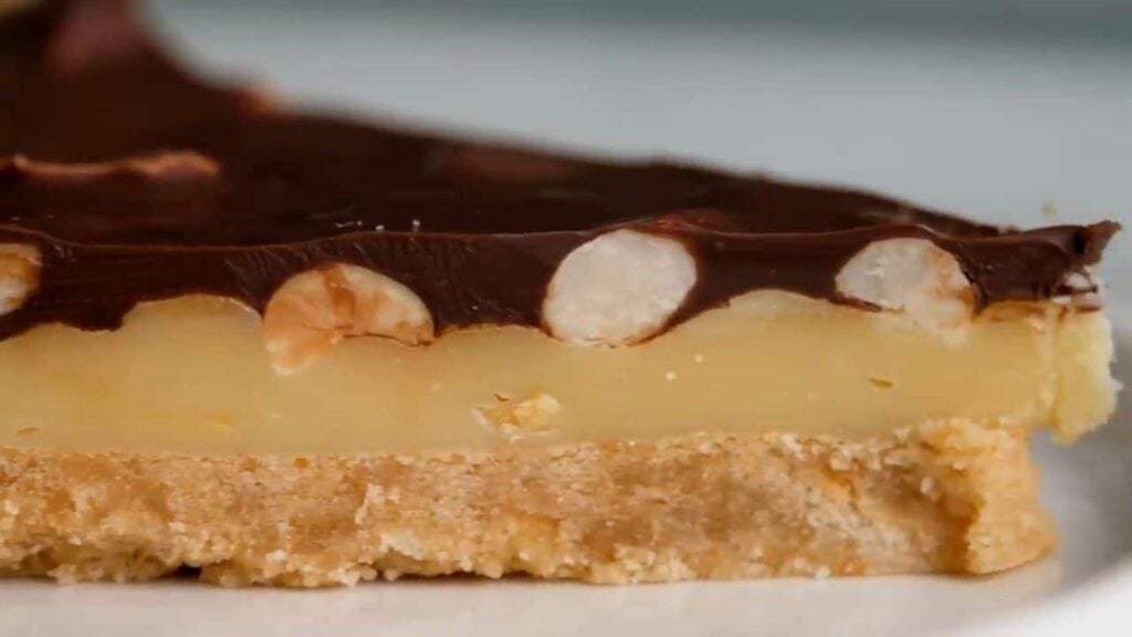 Úžasný cheesecake s arašídy bez pečení! – rychlý dezert za 15 minut, bez vajec, mouky a trouby!