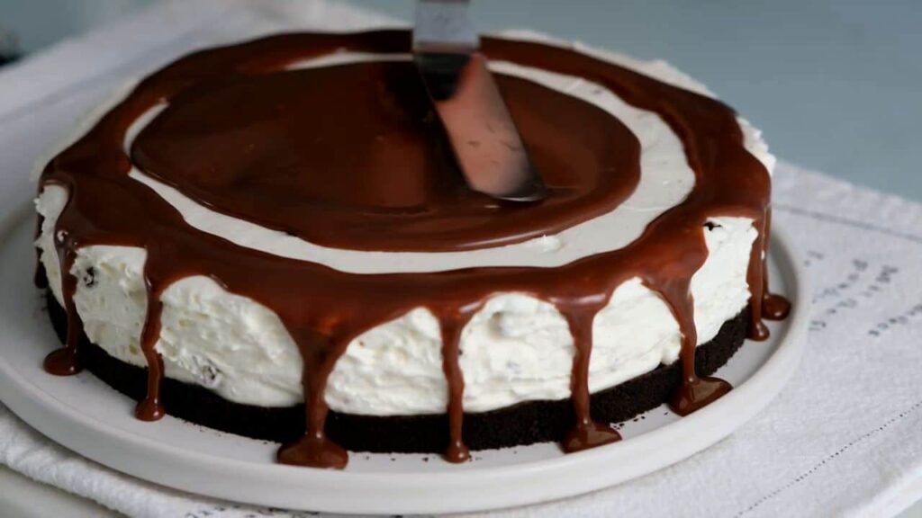 Úžasný oreo dort se smetanovým krémem – bez trouby, kondenzovaného mléka, želatiny, mouky, pečení!