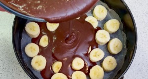 Připravte si měkký, lehký banánový koláč – 10 minut práce a 45 minut pečení Připravte si měkký, lehký banánový koláč - za 10 minut a 45 minut pečení