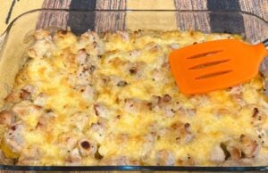 Recept z jednoho plechu - pečené brambory s kuřecími kousky