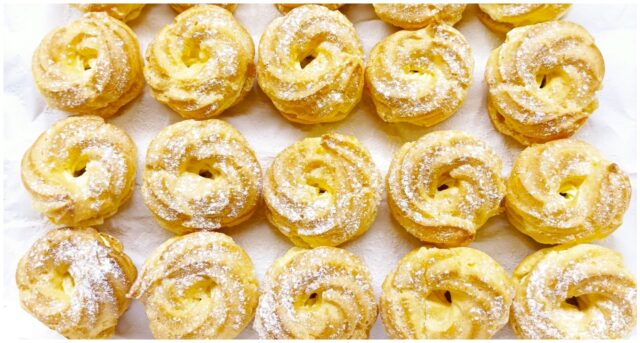 Domácí věnečky s vanilkovým krémem: Krok za krokem k dokonalému moučníku
