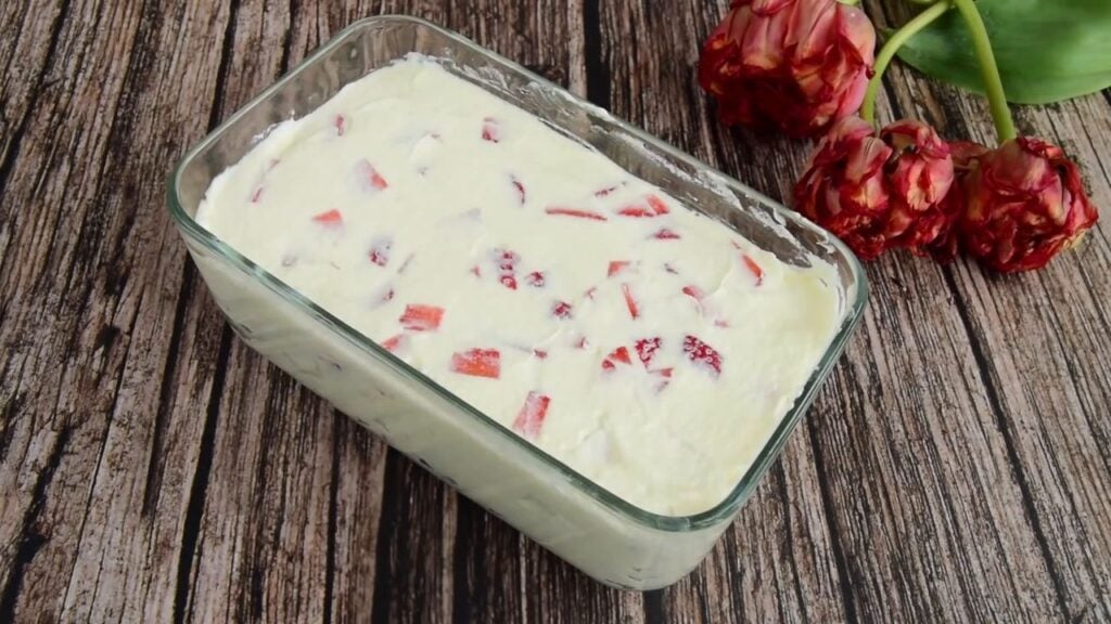 Domácí zmrzlina z pouze 3 ingrediencí – Děti je milují!