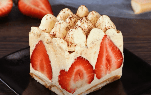 jahodová slast: recept na dokonalý koláč s ovocnou náplní