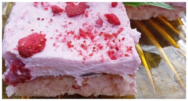 lahodný malinový zákusek