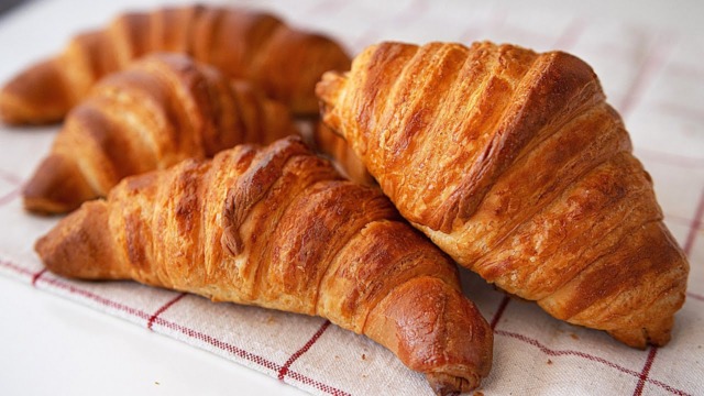 Domácí máslové croissanty - Jemné a jedinečné!