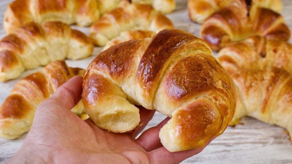 Domácí máslové croissanty - Lepši než kupované!