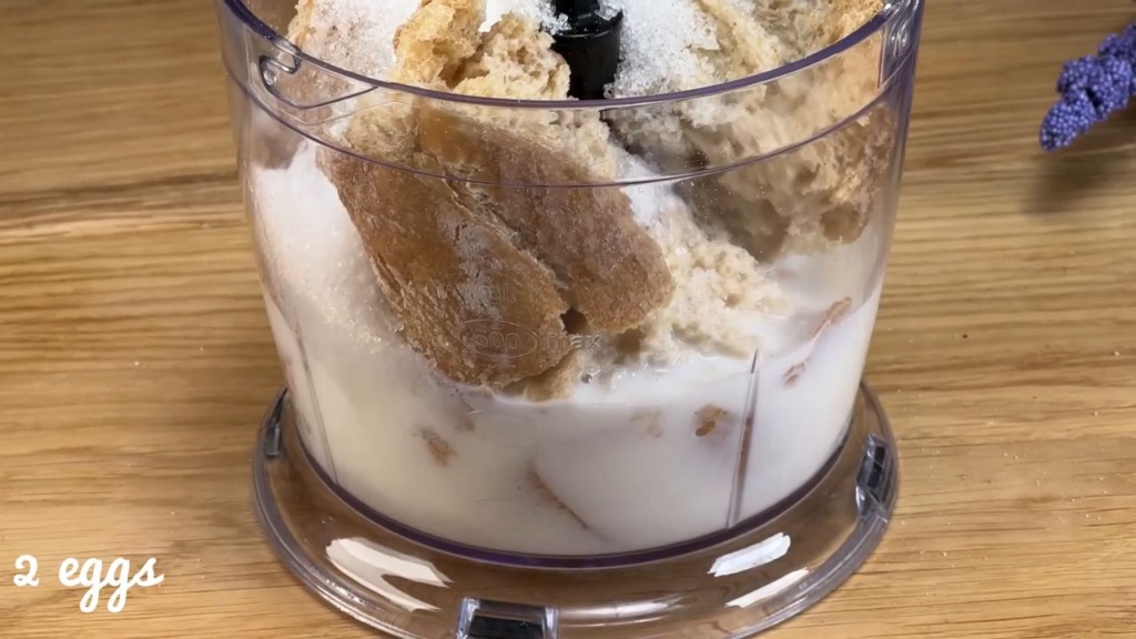 img-MJZSSsE0Dio-15 Karamelovo-banánový koláč z ciabatty, mléka a vajec – Pouze 3 ingredience