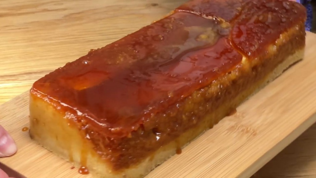 img-MJZSSsE0Dio-20 Karamelovo-banánový koláč z ciabatty, mléka a vajec – Pouze 3 ingredience