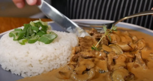 Hovězí stroganoff se žampiony a smetanou – ideální volba pro vydatnou večeři! Hovězí stroganoff se žampiony a smetanou