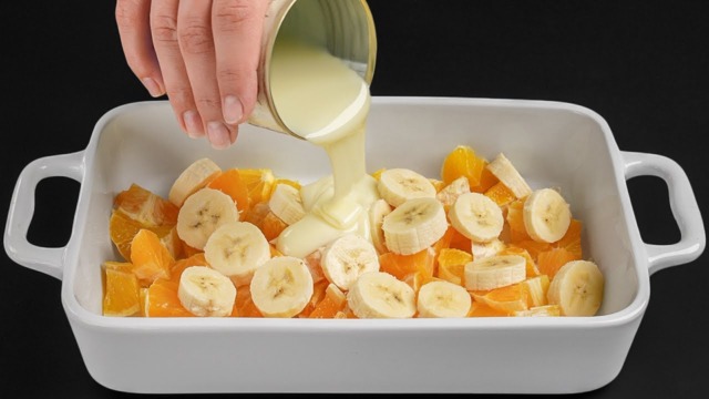 Banánovo-pomerančový hladký koláč s kondenzovaným mlékem - Pouze 3 ingredience