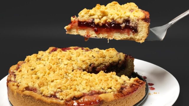 Drobenkový koláč s báječnou kyselou marmeládou - Ideální k čaji! Drobenkový koláč s báječnou kyselou marmeládou - Ideální k čaji!