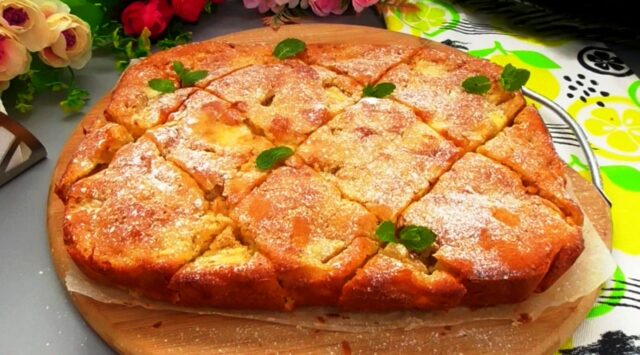 Jablečný koláč z kefíru Jablečný koláč z kefíru