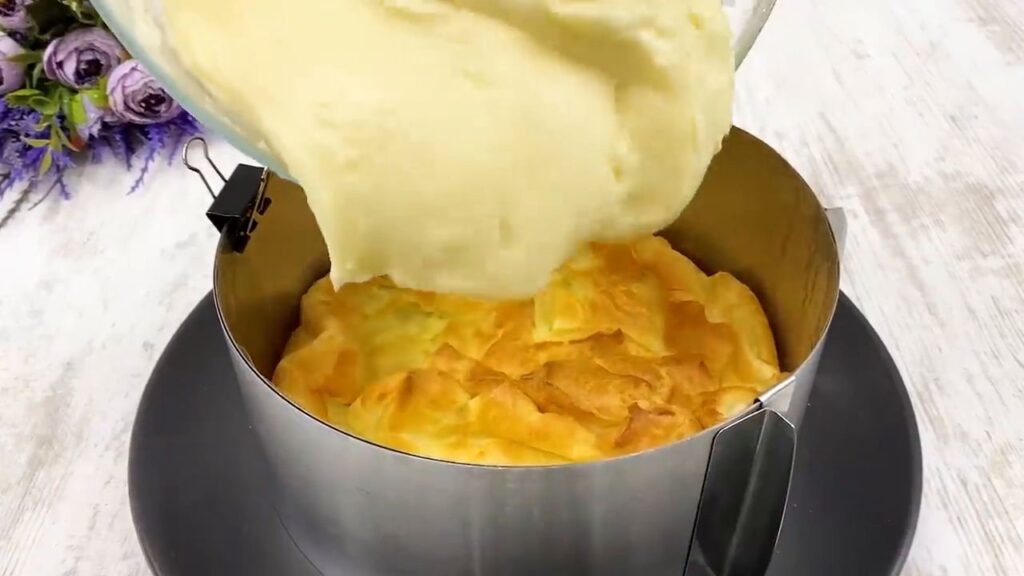 Nádherná mandlová delikatesa s jemným pudinkovým krémem