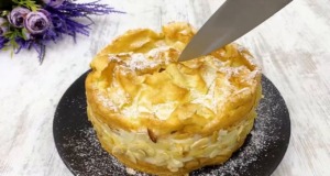 Nádherná mandlová delikatesa s jemným pudinkovým krémem Nádherná mandlová delikatesa s jemným pudinkovým krémem