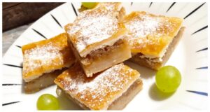 Buchta z listového těsta s jablky a tvarohem – rychlá a jednoduchá