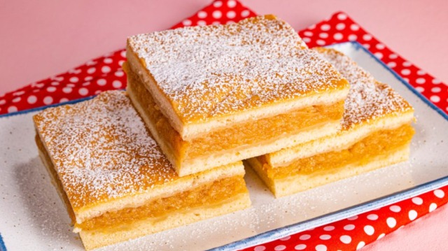 Křehký jablečný koláč: Ideální recept pro odpolední kávu