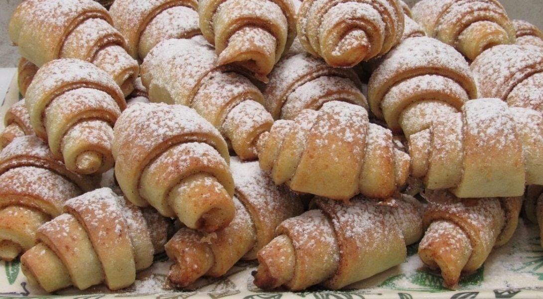 Jednoduché tvarohové těsto na lahodné měkoučké skořicové croissanty