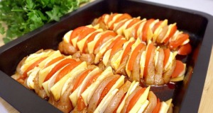 Kuřecí prsa s rajčaty, žampiony a sýrem: Recept na dokonalou večeři Kuřecí prsa s rajčaty, žampiony a sýrem