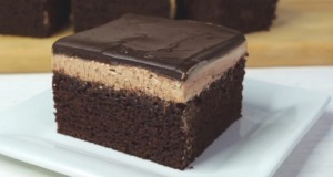 Jednoduchý a rychlý Nutella čokoládový dort – garantujeme, že každý, kdo ochutná, si vyptá druhou porci! Nutella čokoládový dort