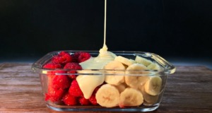 Úžasná domácí malinovo-banánová zmrzlina ze smetany a kondenzovaného mléka – Z pouhých 4 ingrediencí! Úžasná domácí malinovo-banánová zmrzlina ze smetany a kondenzovaného mléka - Z pouhých 4 ingrediencí!