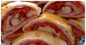 Jak na nejlepší slaný závin? Snadný recept, který zvládne každý Slaný závin z listového těsta se šunkou a sýrem: rychlé pohoštění na oslavy i silvestr