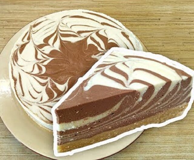 Úžasný kakaovo-citronový cheesecake s tvarohem - bez pečení! Úžasný kakaovo-citronový cheesecake s tvarohem - bez pečení!