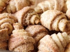 Fantastické ořechově-skořicové mini croissanty - dokonalé čajové pečivo!