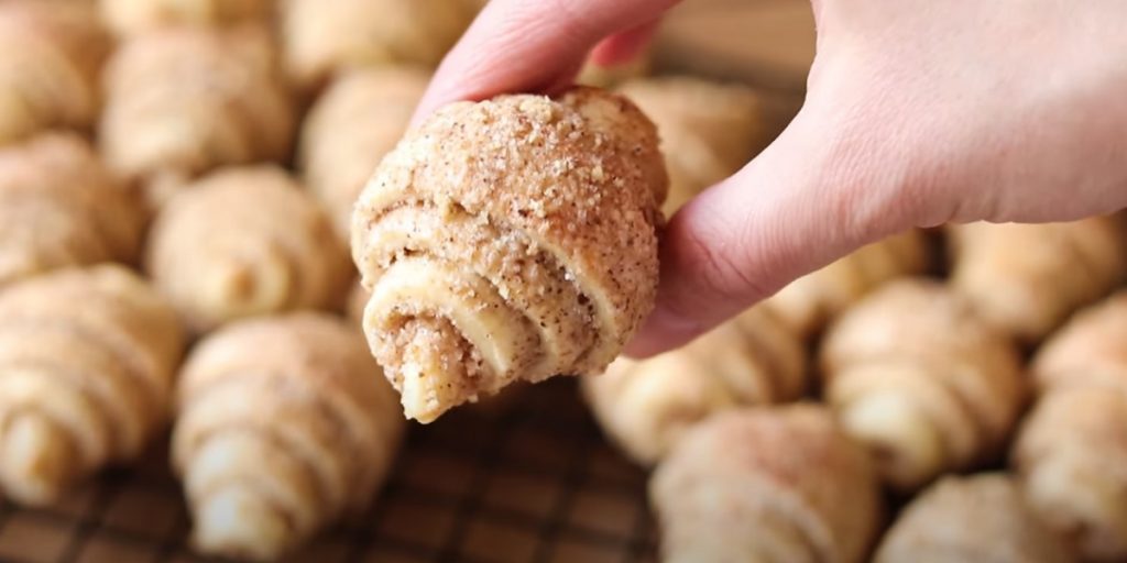 Ořechově-skořicové mini croissanty