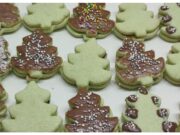 Pistáciové stromečky z pistáciového pudinku – krásne zelené vánoční cukroví