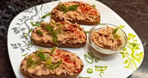 Chutná pomazánka z vepřové konzervy Chutná pomazánka z vepřové konzervy