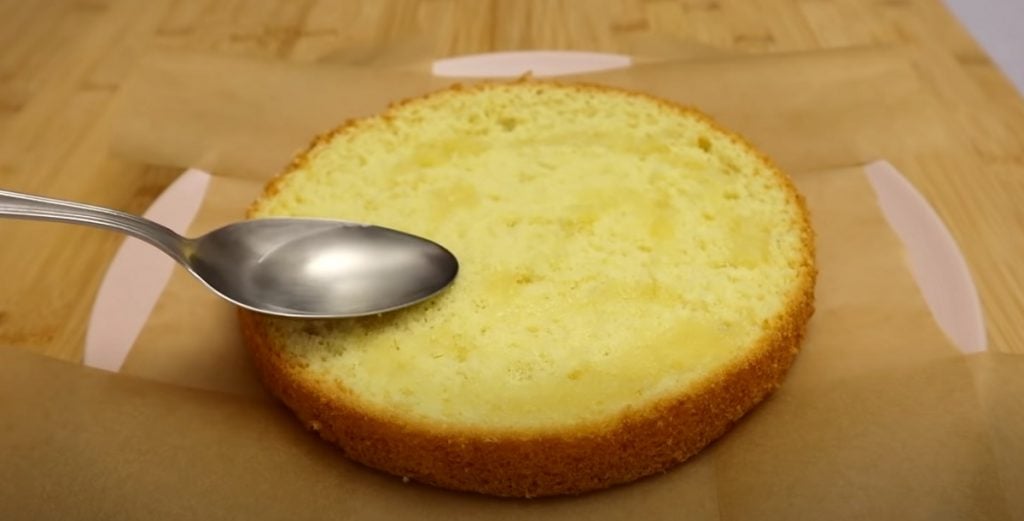 Dortík s mascarpone a jahodovým džemem